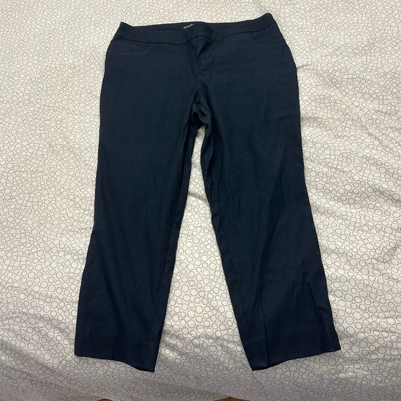 Navy dress pants 3/4 length - Picture 3 of 4